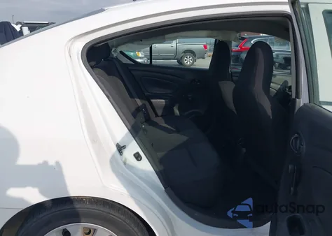 2017 Nissan Versa 1.6 S+ из США, поврежденный, VIN 3N1CN7APXHL826049